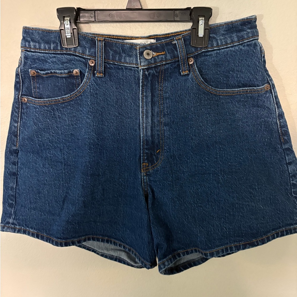 Abercrombie & Fitch Dad High Rise Shorts